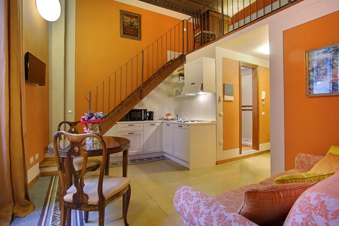 Apartments Puccini Florenz Zimmer foto